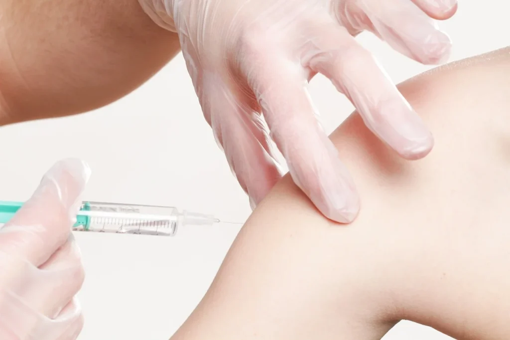 Understanding the Importance of Vaccinations.A Family Health Checklist in the USA